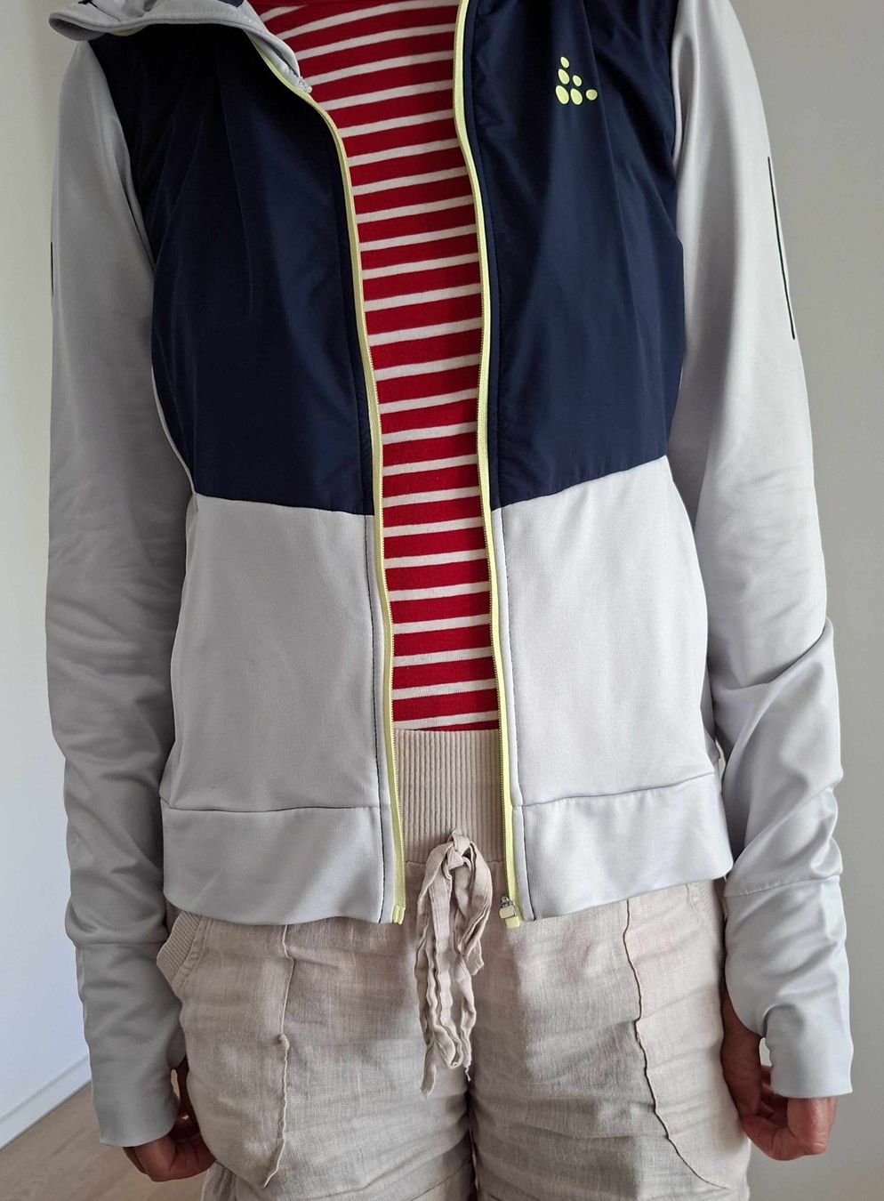 Craft Vestes: Trainerjacke Craft - Grösse S – D'occasion à Seuzach par wie_c66v 3