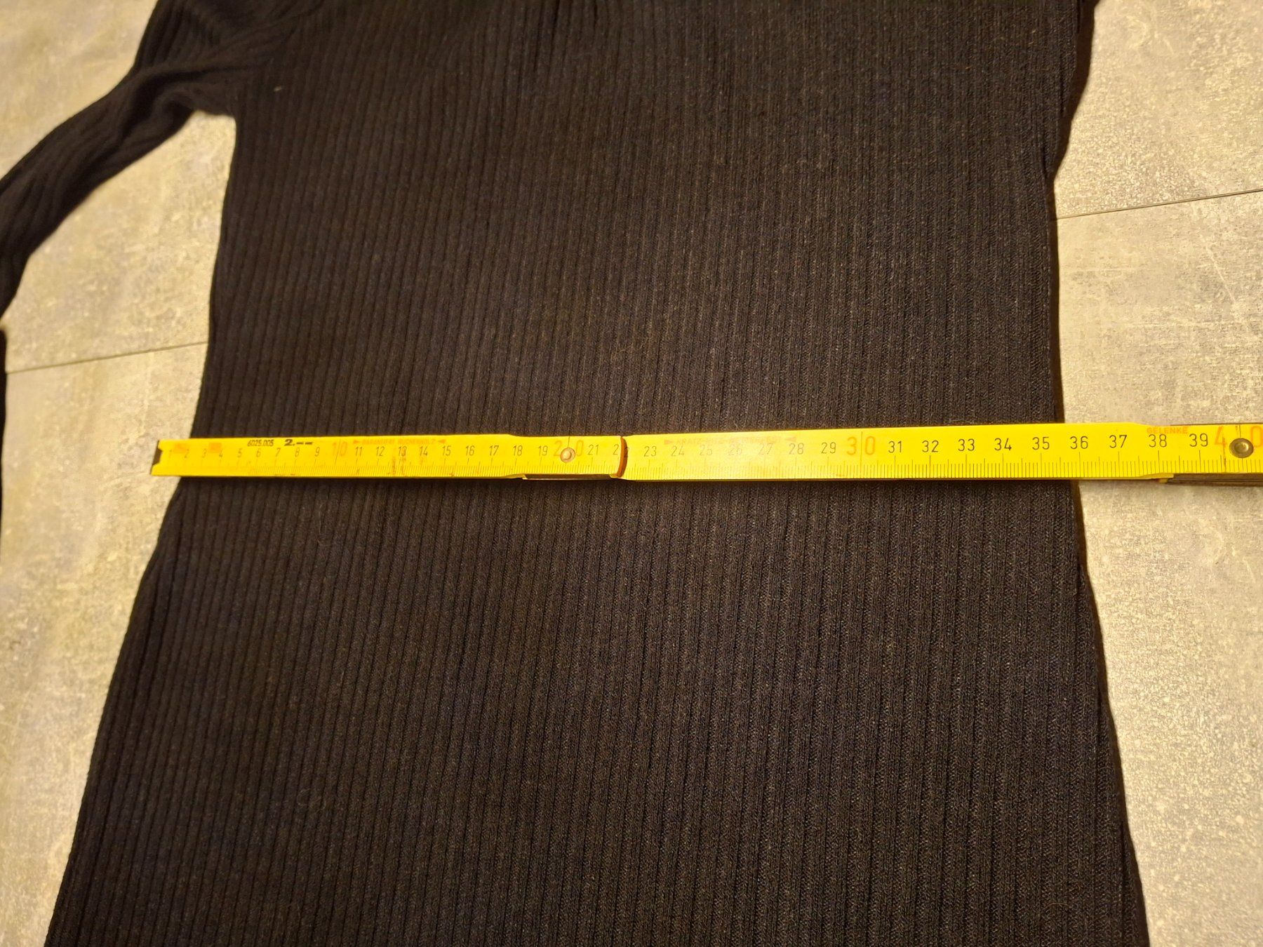 Vestiti: Robe près du corps taille M – Usato da Villiers venduto da san_jn5w 7