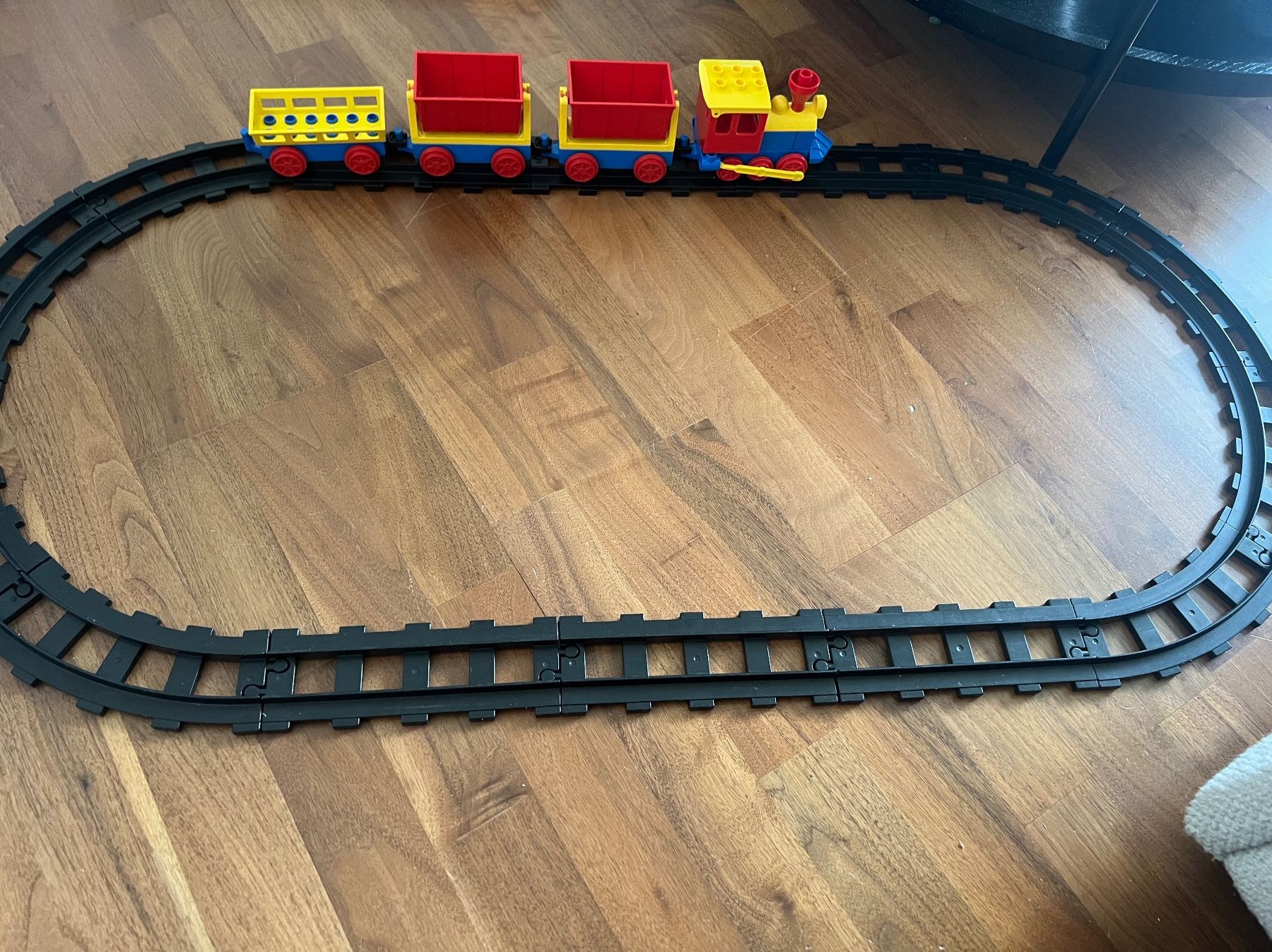 Lego Kit di costruzioni: Lego Duplo Eisenbahn Schienen Schwarz – Usato da Jona venduto da Sariksa 3