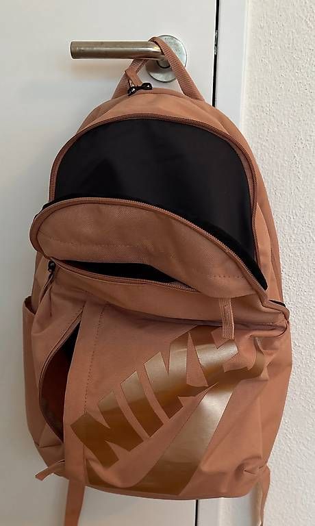 Nike Zaini: Nike Rucksack Versand Gratis – Usato da St. Gallen venduto da MGBA 3