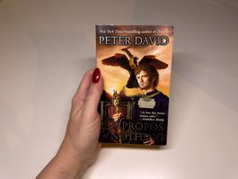NOVEL: Peter David, Sir Apropos of Nothing