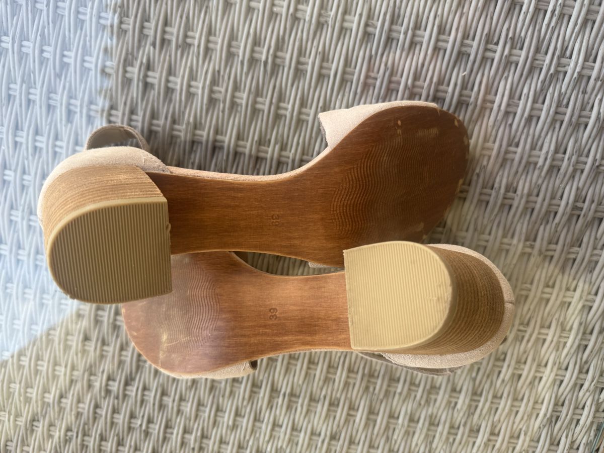 Scarpe da donna: Sandalen Gr. 39 Leder  – Usato da Wallisellen venduto da Rally68 2
