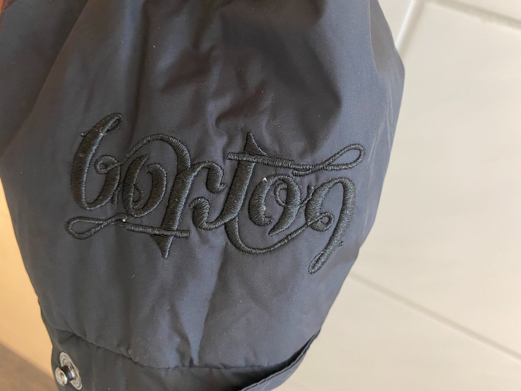 Burton Vestes: Burton Snowboard double sided  jacket – D'occasion à Kilchberg ZH par roz_qcj7 5
