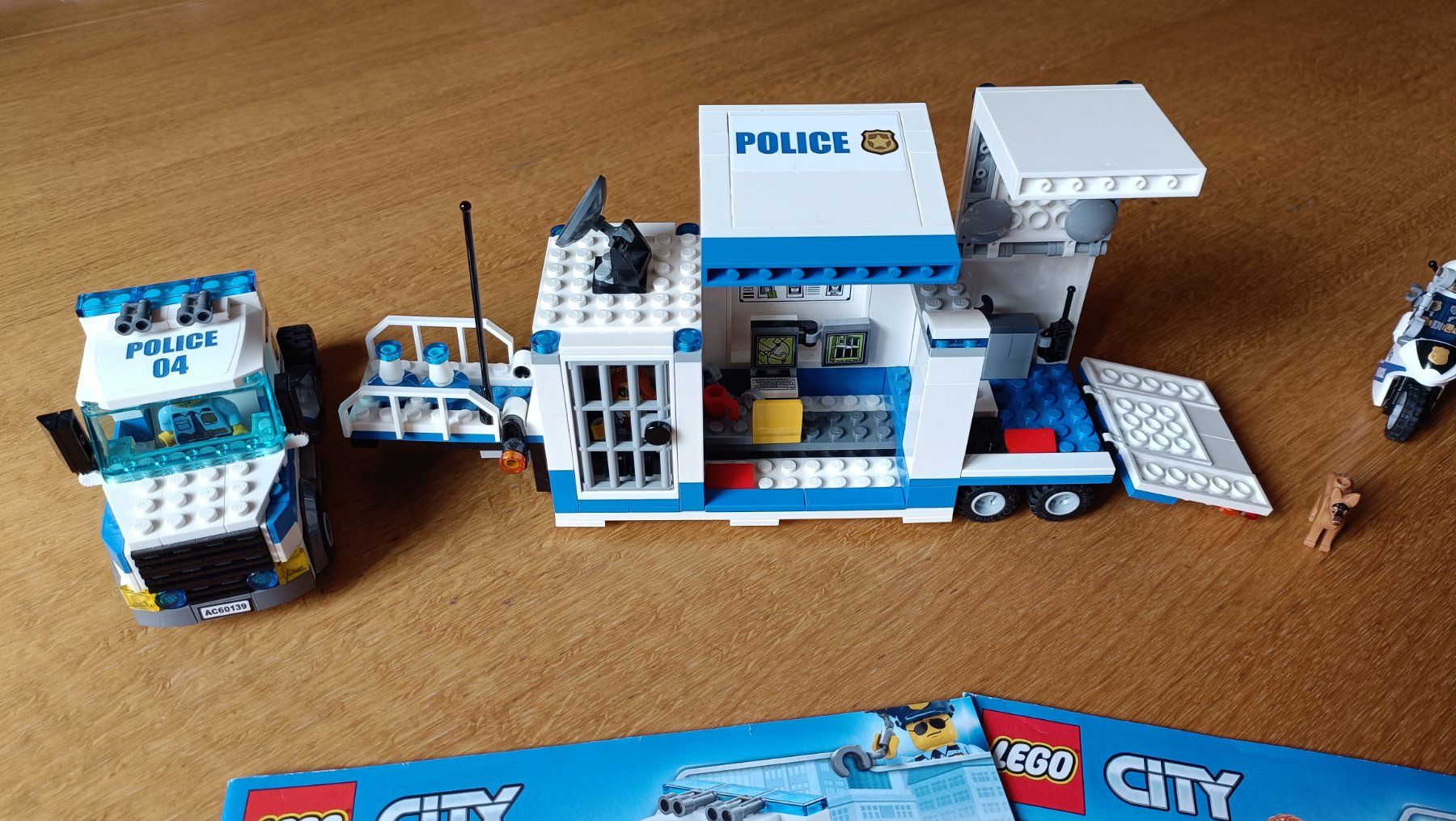 Lego Giocattoli: Lego City Mobile Einsatzzentrale – Usato da Hinwil venduto da Anlija 1
