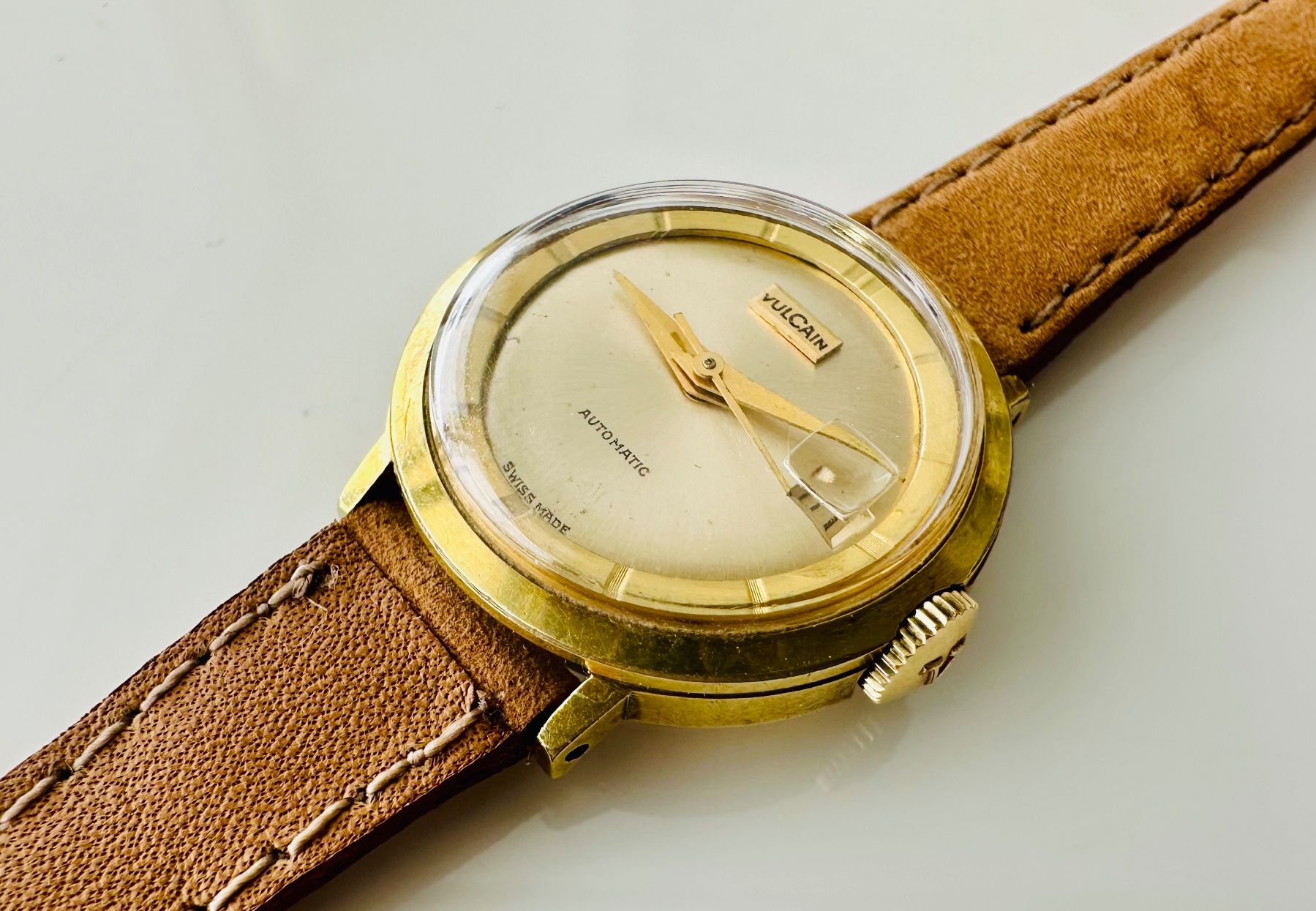 Vulcain Orologi: NEUVE -  VULCAIN CENTENARY AUTOMATIC DATE 23 mm parfait état – Nuovo e nell'imballaggio originale da Conthey venduto da advisia 3
