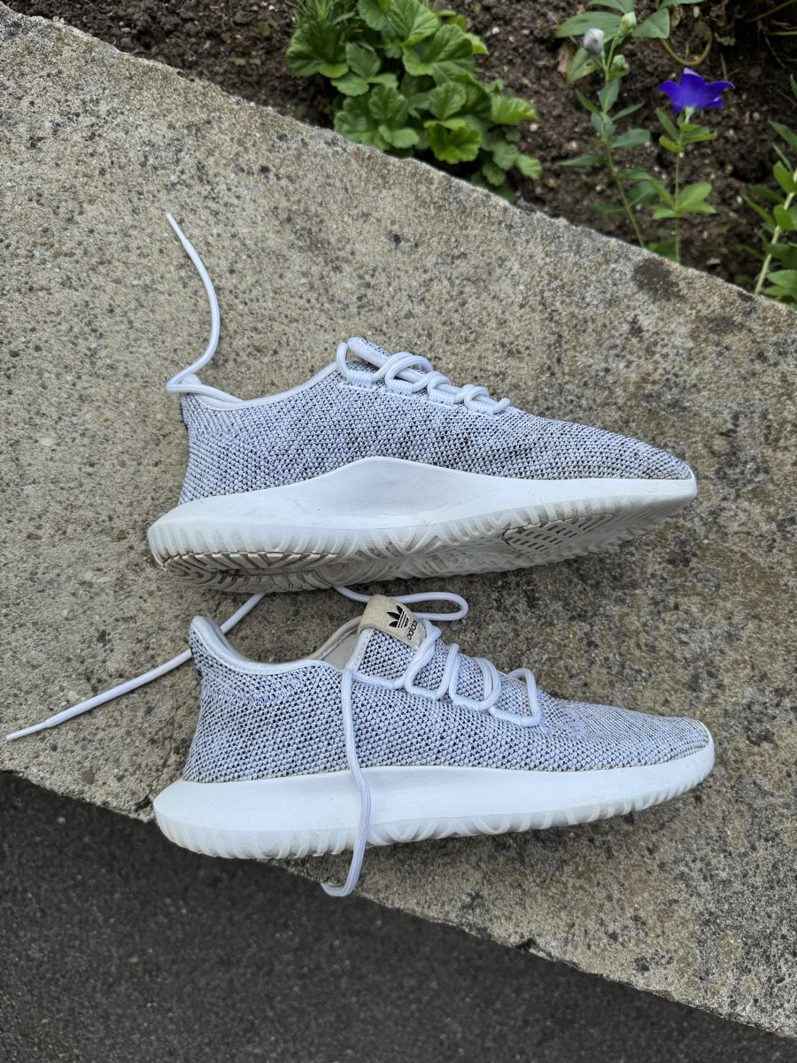 Adidas Scarpe da donna: Baskets Adidas Tubular Shadow Knit 39 1/2 – Nuovo (secondo la descrizione) da Porrentruy venduto da fee_24 1