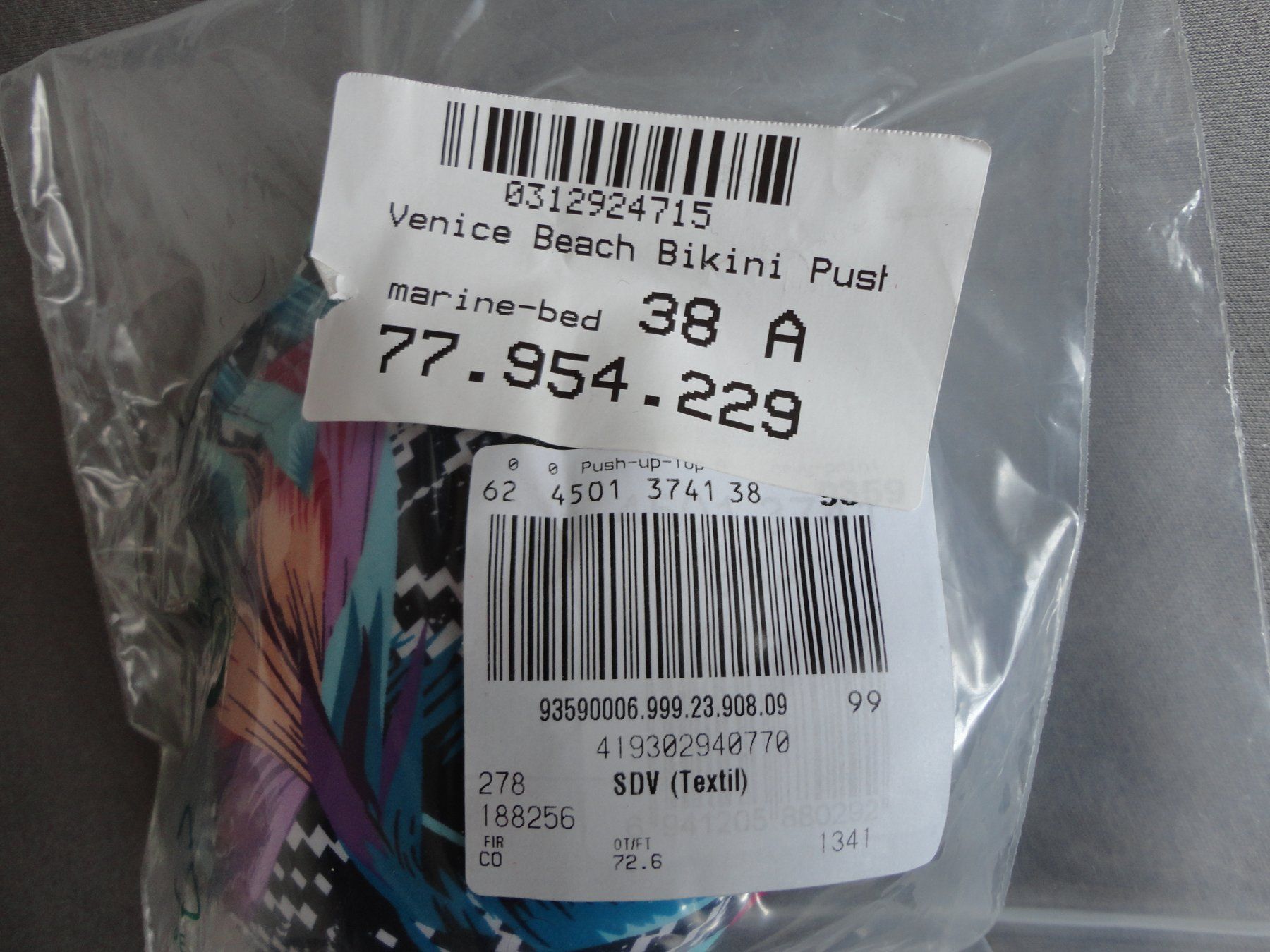 Costumi da bagno & Bikini: Venice Beach Bügel-Bikini Top, "Jane" Cup A38 – Nuovo e nell'imballaggio originale da Dottikon venduto da Facehugger2012 1