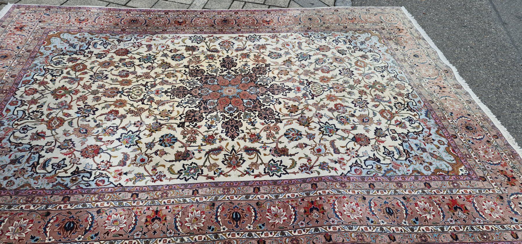 Tapis: Teppich Tabriz mit seide – D'occasion à dietikon par Deva64 2