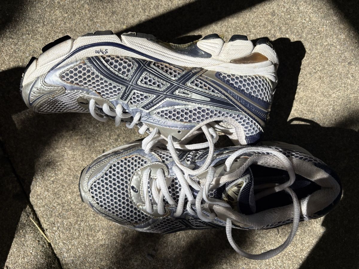 Asics Chaussures femmes: Asics GT-2160 Sneaker 37 – D'occasion à Zürich par Claubieten 1