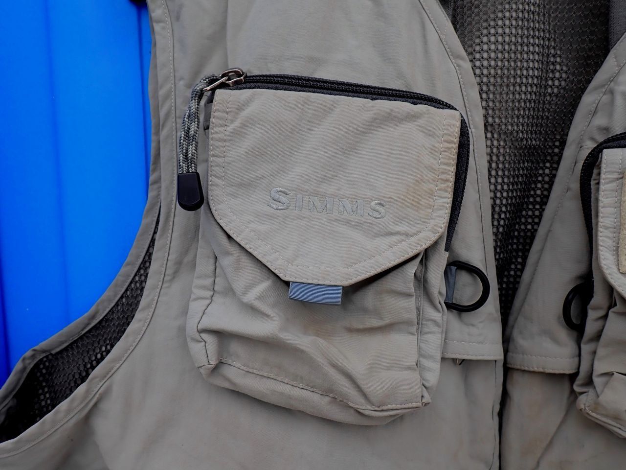 Canne da pesca: Simms Fliegenfischer Veste - Farbe Tan – Usato da Nassenwil venduto da Fwalti01 2