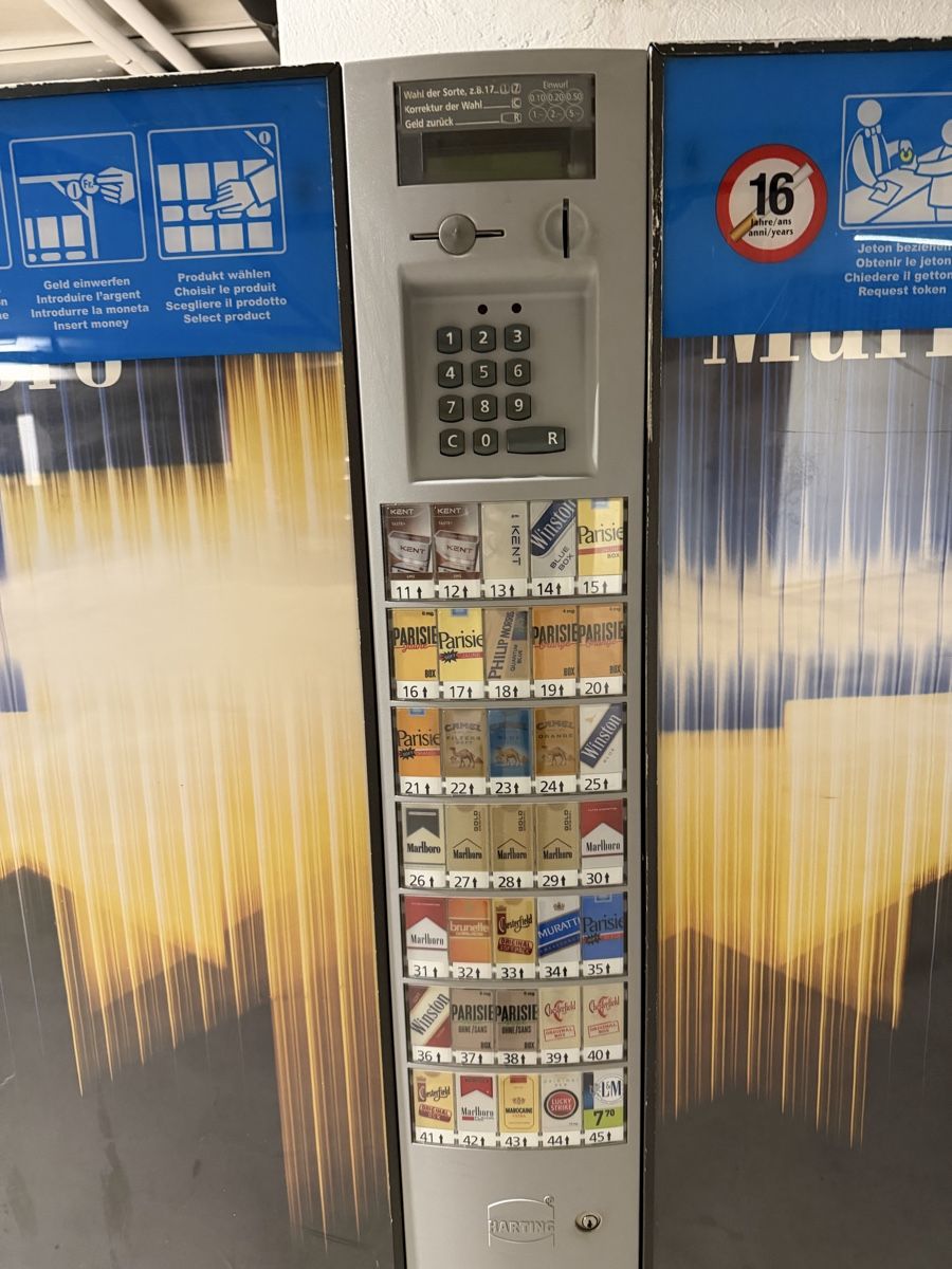Sonstiges für die Gastronomie & Hotel: Zigarettenautomat – Gebraucht aus Gossau SG von reich93 1