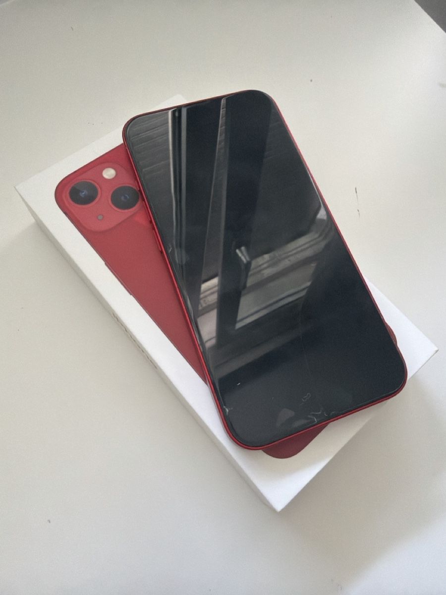 Apple Telefoni cellulari / Smartphones: iPhone 13, 256GB, Product Red – Usato da Wettingen venduto da raj_6g69