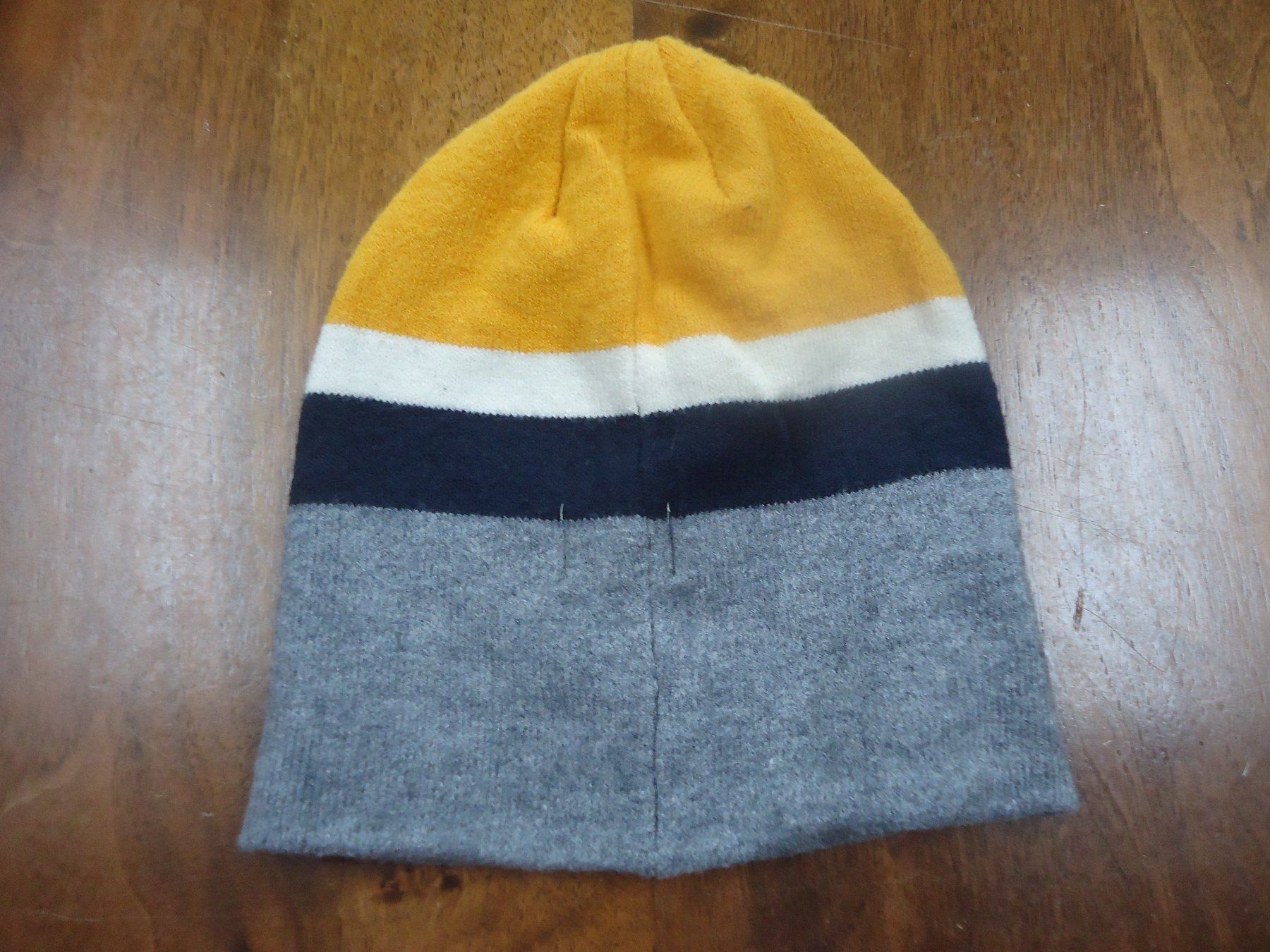 Barts Copricapi, berretti & cappellini: Bonnet en maille pour homme - Barts – Usato da Vessy venduto da mafabe 1