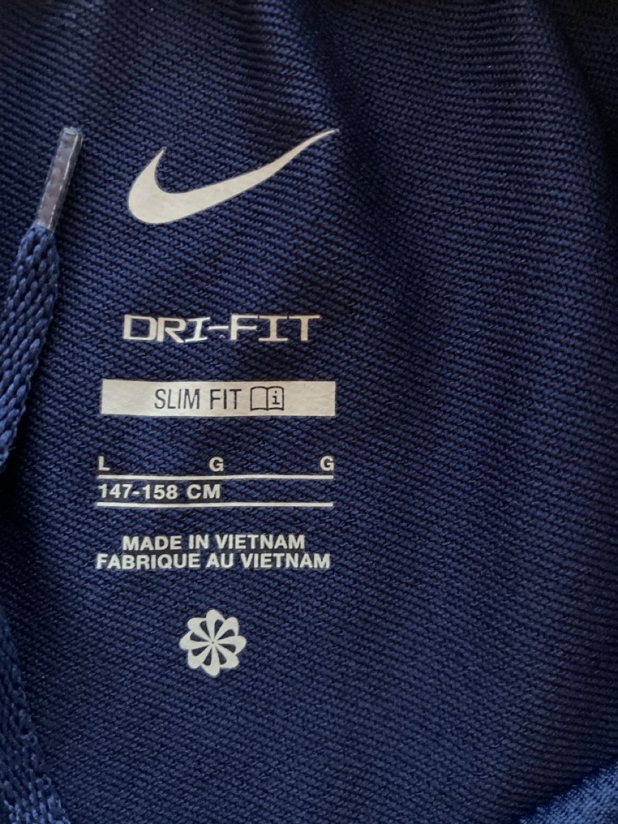 Nike Pantaloni: Sporthose nike gr 158 – Usato da Weissbad venduto da Praxedis_P51 3