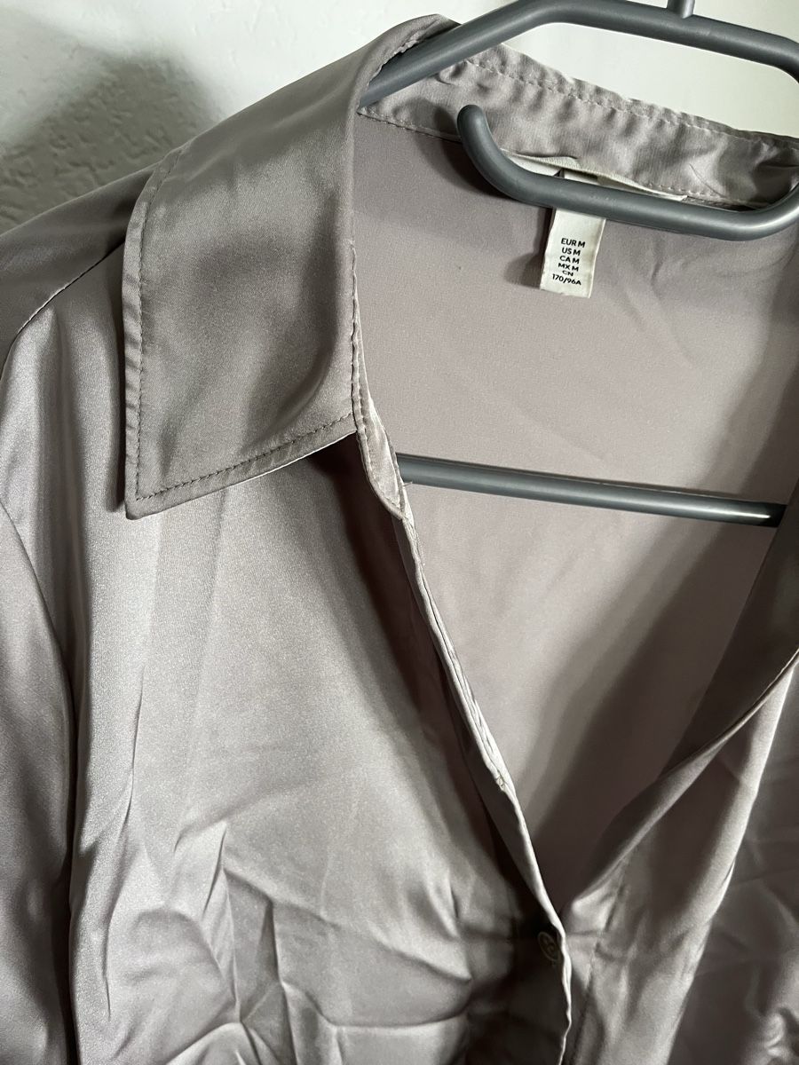 H&M Blusen: H&M Hemd für Frauen - grösse M – Gebraucht aus Tenero von debsag 1