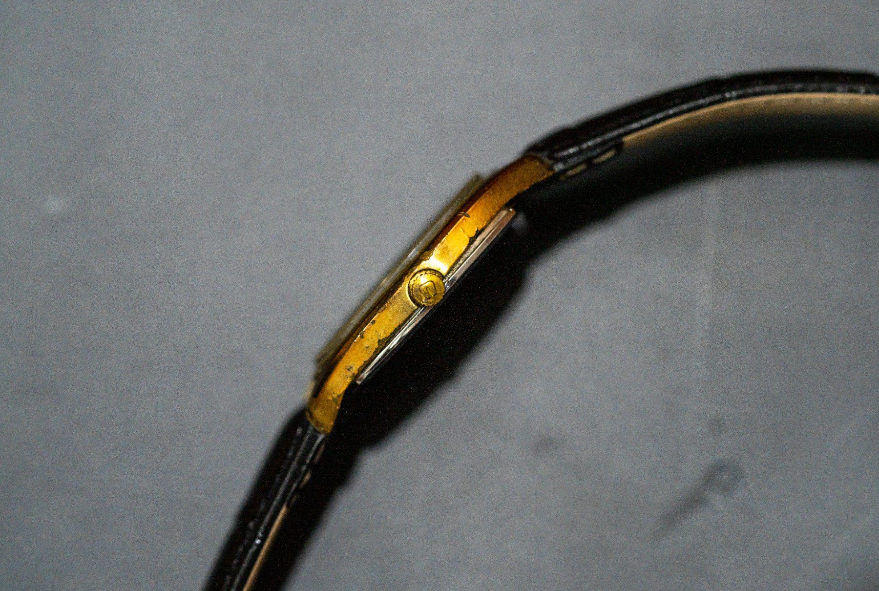 Universal Genève Uhren: Universal Geneve Gilt-Shadow Ultra slim – Gebraucht aus Genève von Hiakoo 4