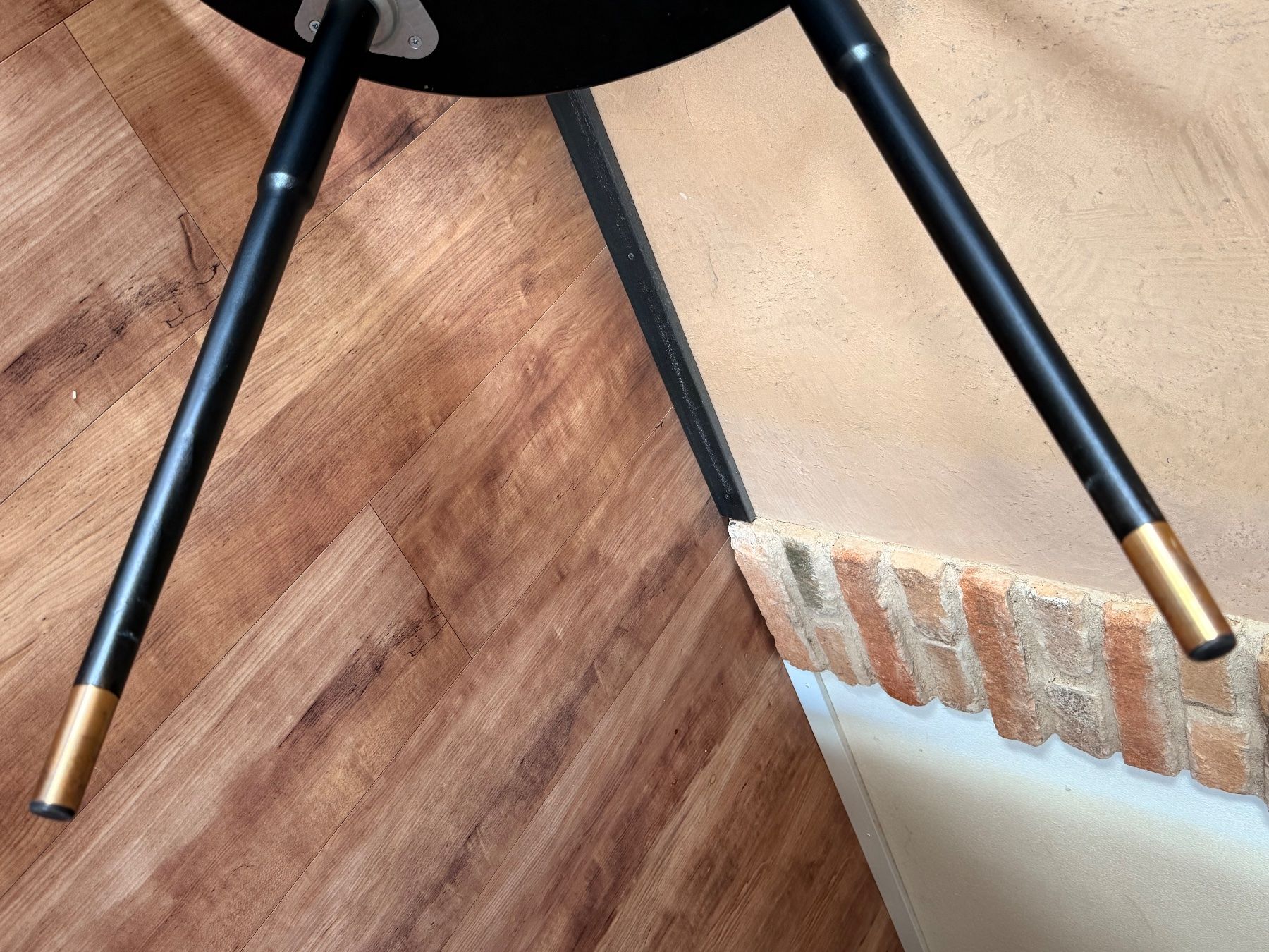 Ikea Tavoli: Beistelltisch Lövbacken – Usato da Pfungen venduto da Panino7 4