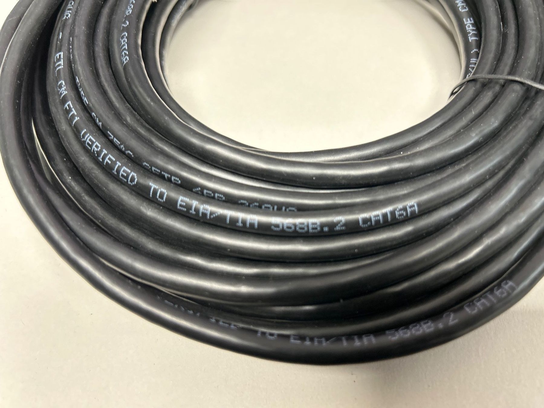 Cavi: Neues, CAT6A LAN-Kabel – Nuovo (secondo la descrizione) da Lüsslingen venduto da Piper 1