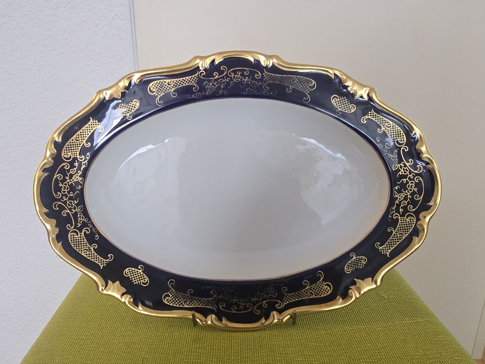 Piatti di portata: Schöne Servierplatte, Kobaltblau mit Goldrand, Reichenbach – Usato da Thal venduto da Vintagekeller 3