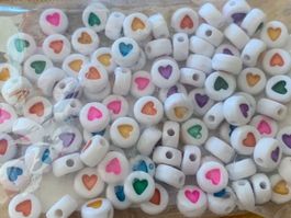 Perlen  Bastelperlen Herz weiss bunt