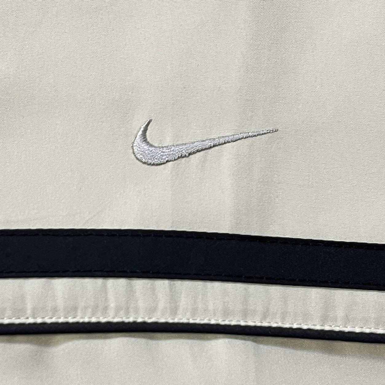 Nike Giacche: Vintage Nike Trackjacket (L) – Usato da Chamoson venduto da Sapoloshop 1
