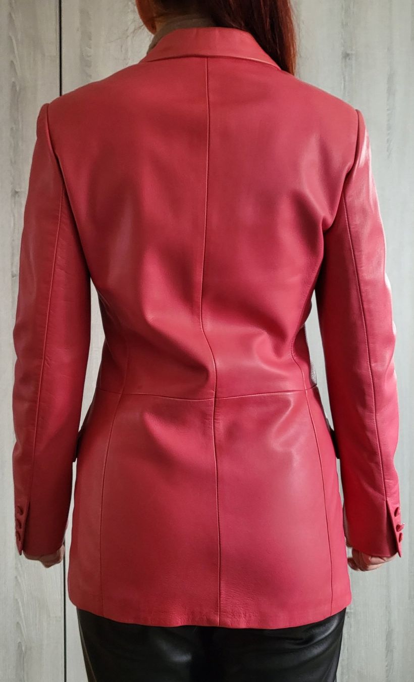 Versace Jacken: Veste en cuir pour femme Gianni Versace – Gebraucht aus Neuchâtel von wikit 2