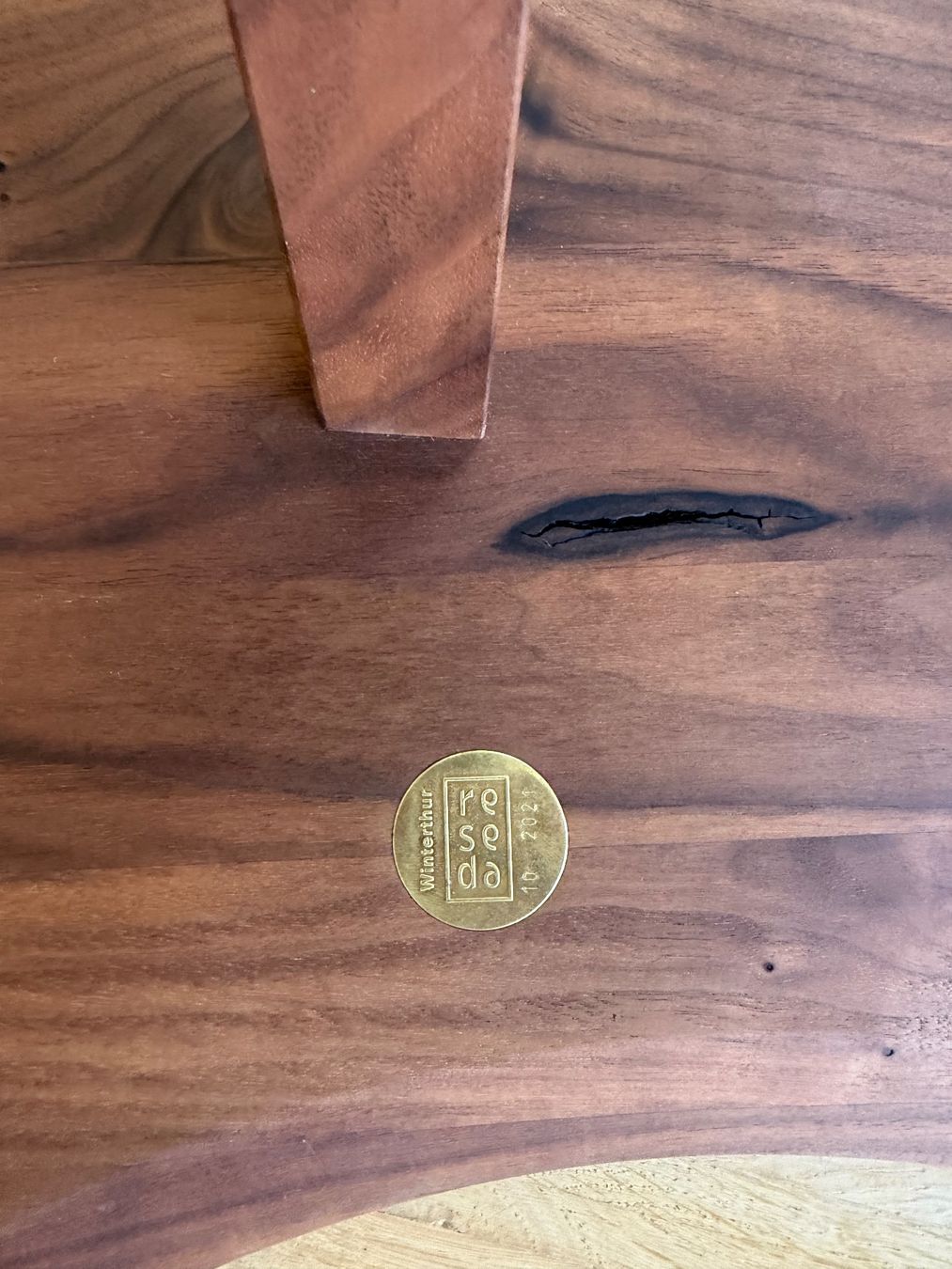 Tables: Reseda Couchtischchen oder Nachttischchen Nierenform – D'occasion à Zürich par idemehore 3