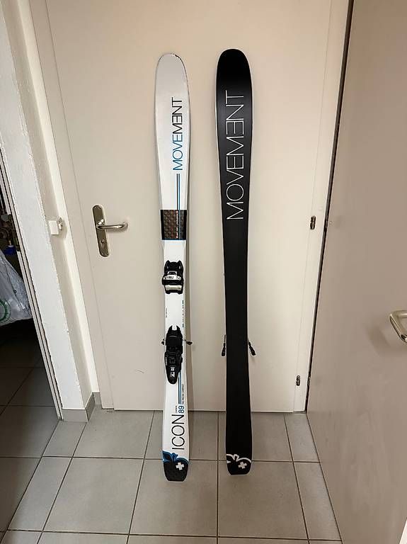 Sci: Ski femme Movement Icon 89 – Usato da Romanel-sur-Morges venduto da coeytaux 1