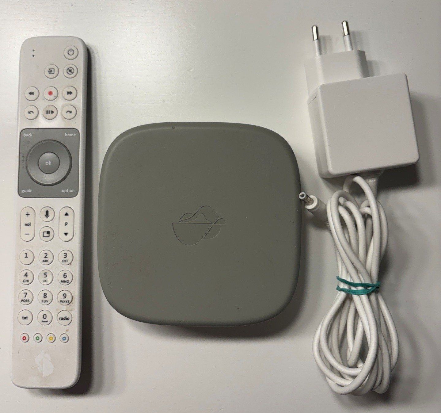 Récepteurs: Swisscom TV-Box 21 – D'occasion à Meisterschwanden par McSchein