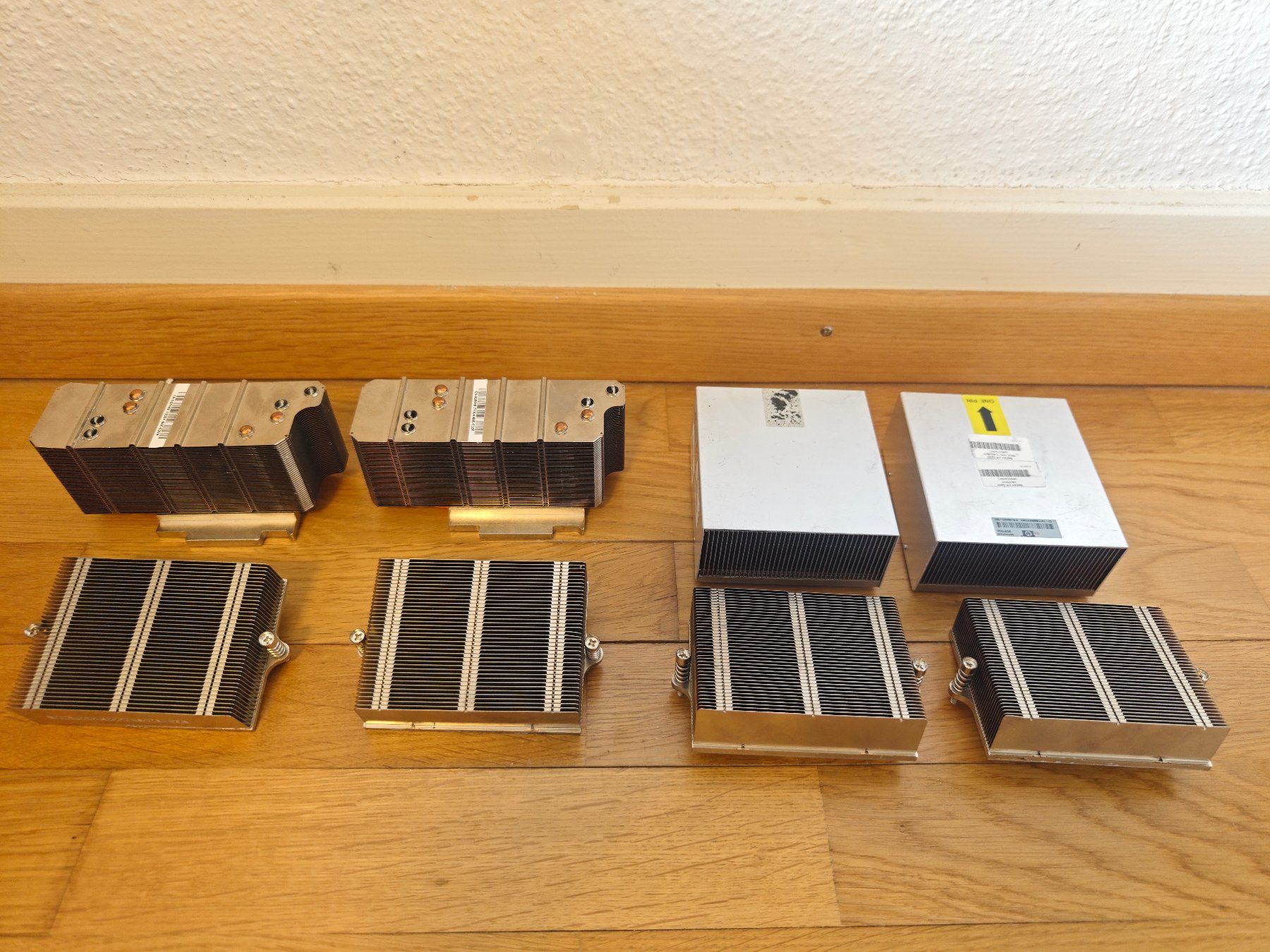 Server: Diverse Kühlkörper Server CPU Kühler – Usato da Zürich venduto da A.Zickler