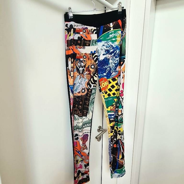 Leggings: Exkl. Leggins, von APOSTOLOSMITROPOULOS UNDERGROUND, GR – Usato da Oberaach venduto da Sey-gnb5