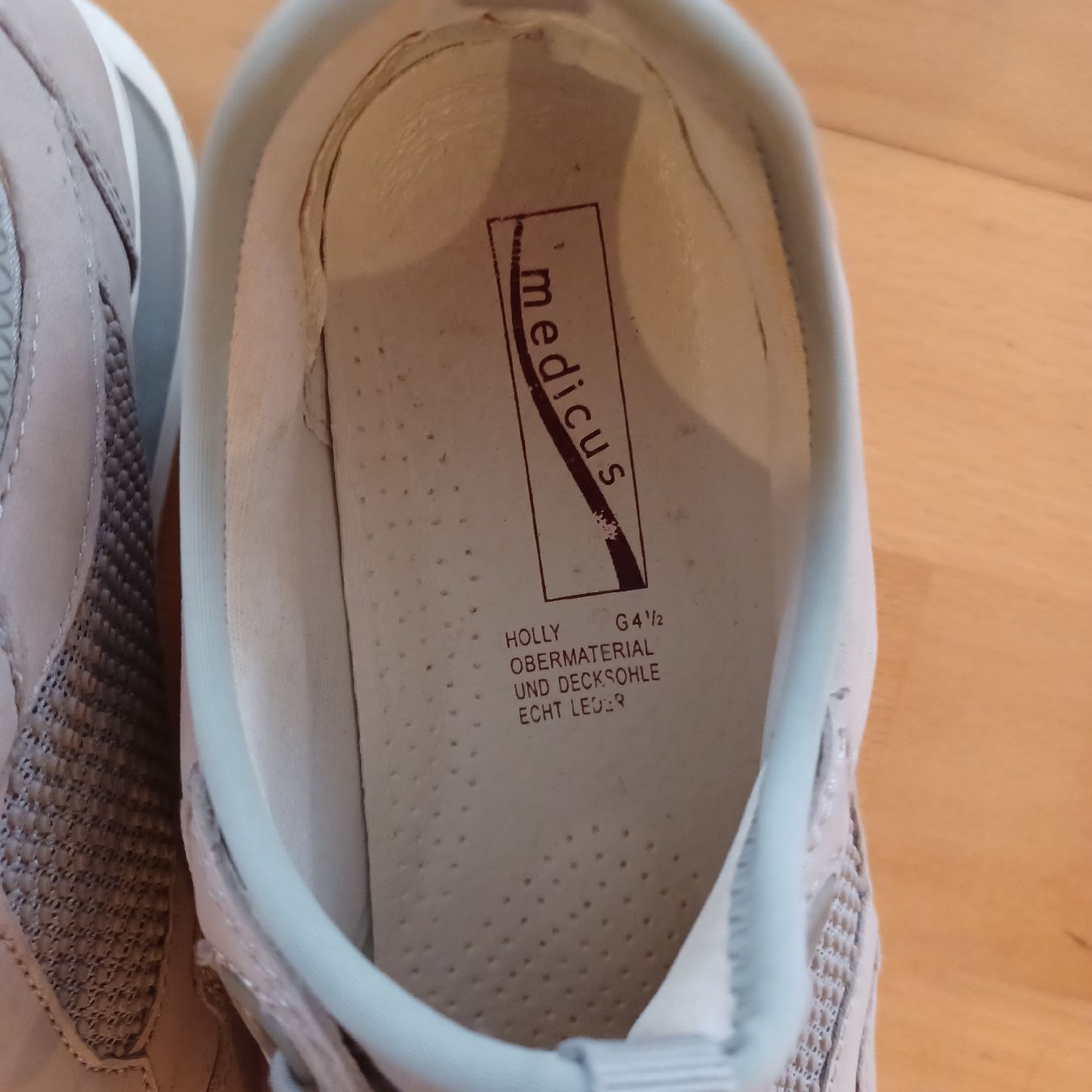 Damenschuhe: Damen Sneaker , Medicus, Gr.35 , 4.5, Damenschuhe – Gebraucht aus Waldkirch von Fantasia-101 4