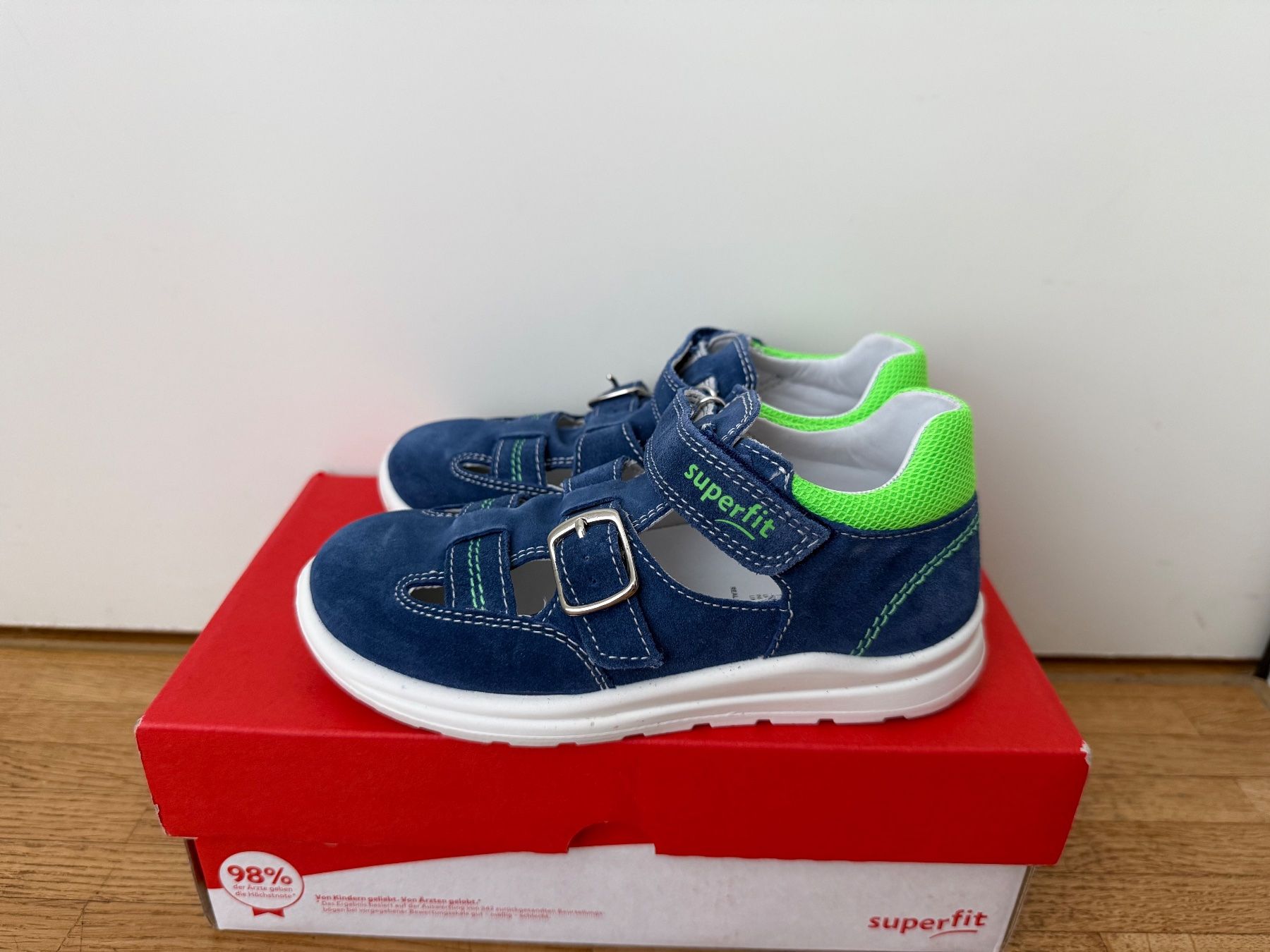 Superfit Scarpe per ragazzi: Sandalen Superfit Gr.27 NEU – Nuovo e nell'imballaggio originale da Zürich venduto da makmakmak