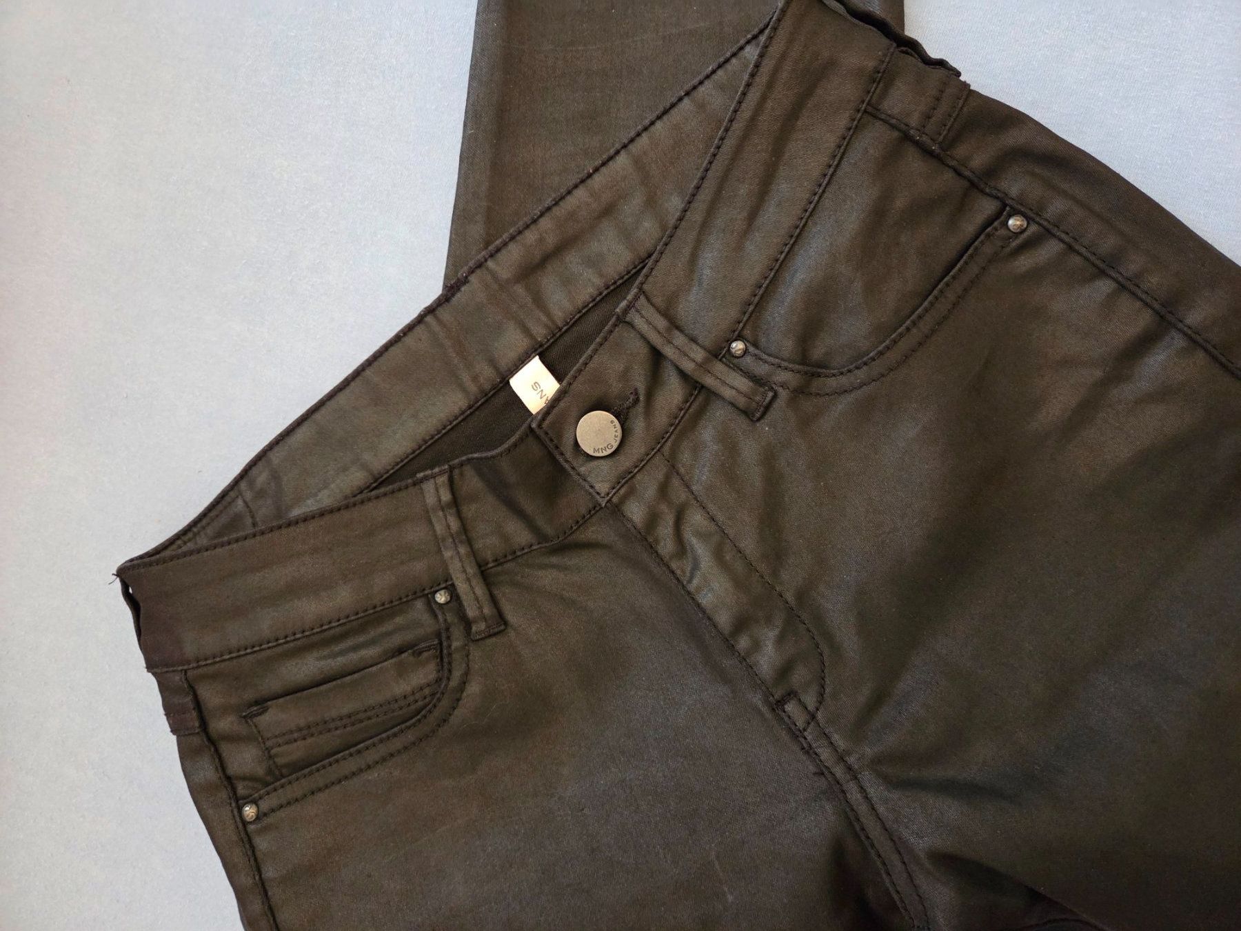 Mango Pantaloni: MANGO Kunstlederhose – Usato da Emmen venduto da GrabandGo 2