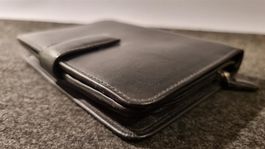 Portemonnaie aus Leder in schwarz