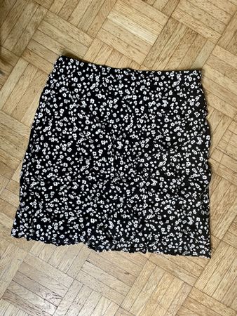 Minirock mit Blumenmuster dunkelblau/schwarz-weiss Grösse 34