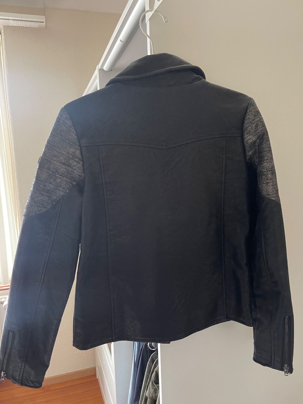 Giacche: Schwarze Jacke – Nuovo (secondo la descrizione) da Lenzburg venduto da CelinaS01 2