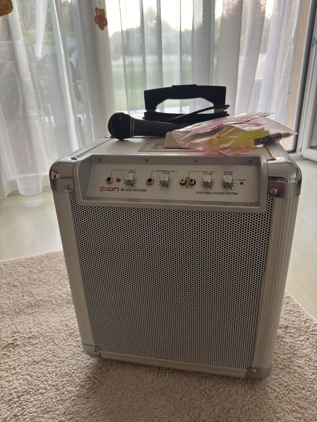 Casse acustiche: ION Audio BLOCK ROCKER Redesign – Usato da Dürnten venduto da snails