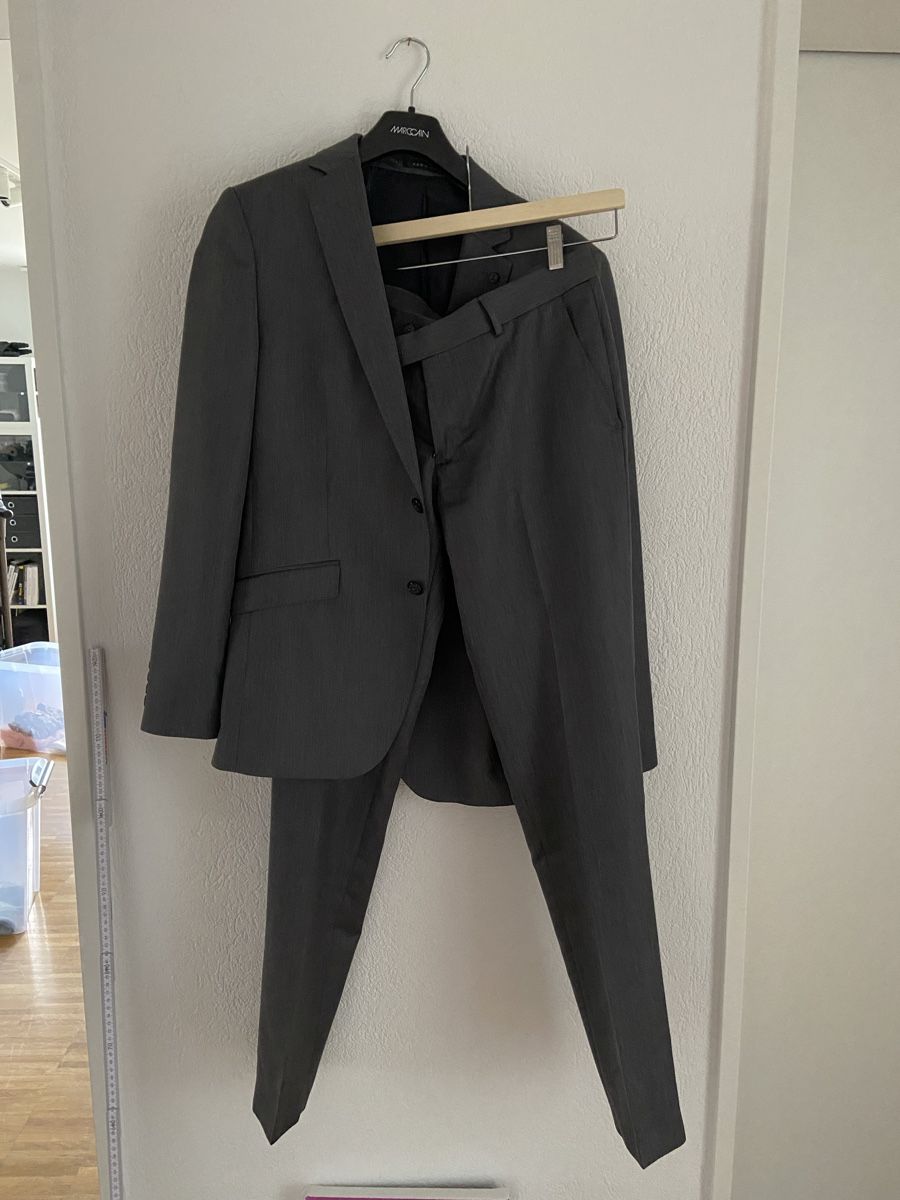 Zara Completi: Herren-Anzug in Grau – Usato da Bülach venduto da kittygismo