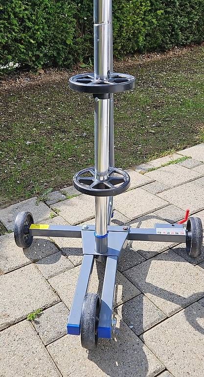Cassette degli attrezzi: Felgenbaum mit Rädern – Usato da Winterthur venduto da Zug1982 2