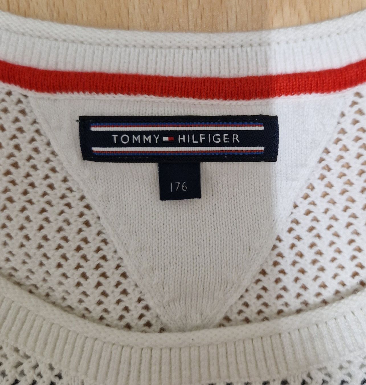 Tommy Hilfiger Pulls & Sweat-shirts: Weisser Tommy Hilfiger Strick-/Häkelpullover - Gr. 176/S – D'occasion à Fribourg par gua_7jvq 2
