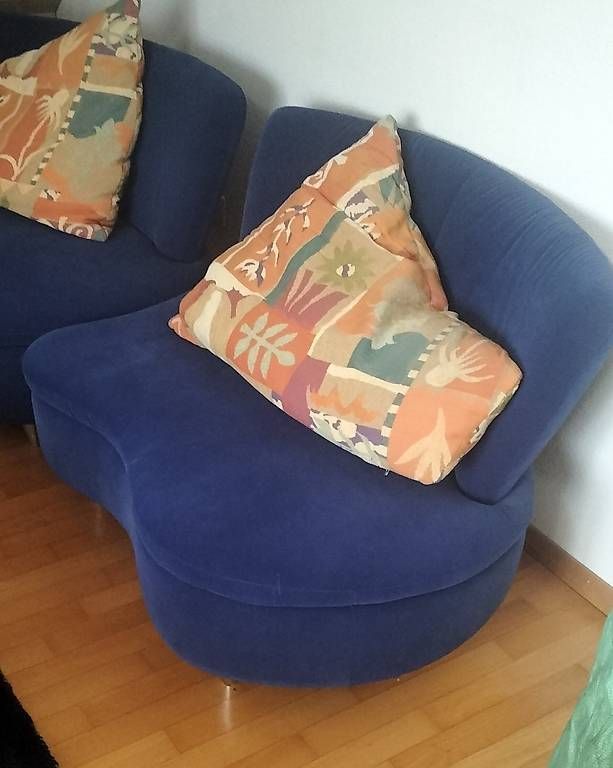 Divani: Dreiteilige blaue Sofas in geschwungenen Formen – Usato da Steinach venduto da Tsgweh 2