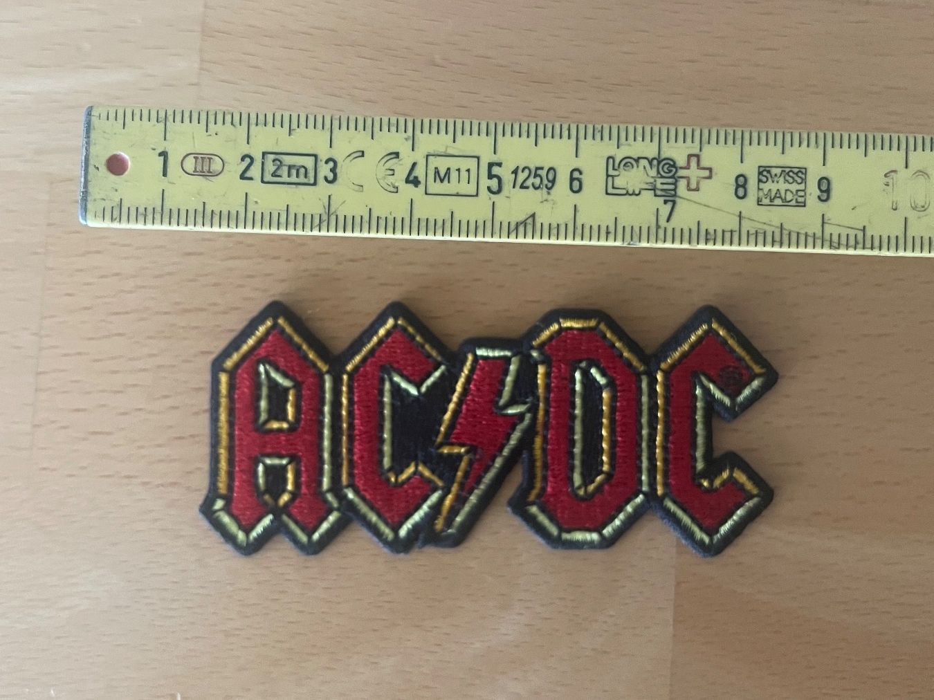 Toppe: AC/DC Patch Aufnäher Reggae Rock Band 28 – Nuovo (secondo la descrizione) da Horn venduto da abutre72