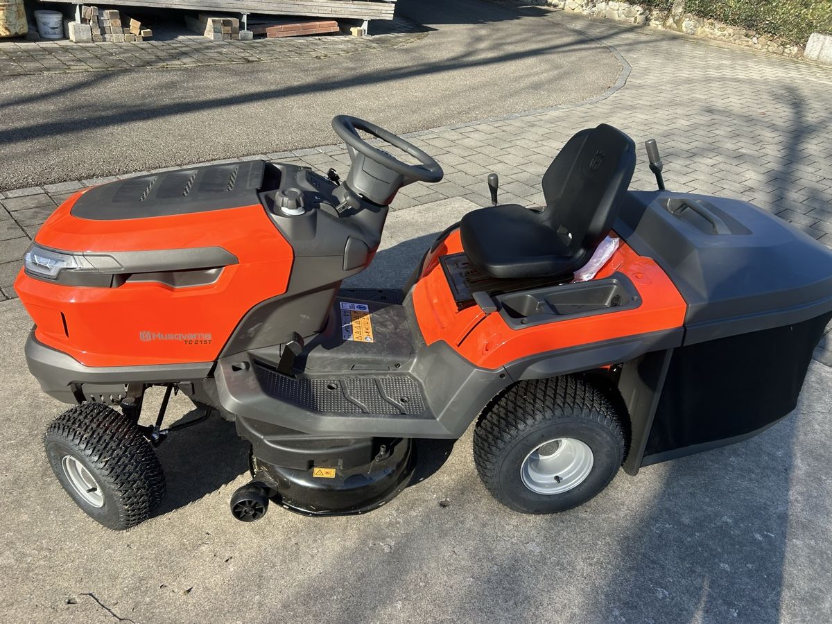 Husqvarna Tagliaerba: Rasentraktor  – Nuovo e nell'imballaggio originale da Tägerschen venduto da Andrin.2005