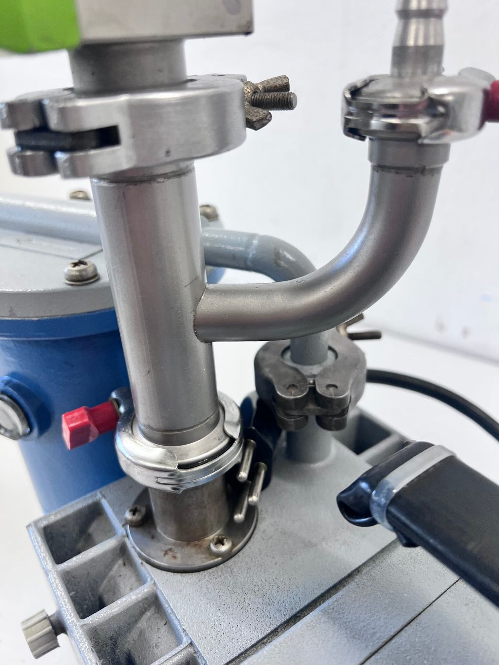 Accessori da laboratorio: Vacuubrand RD4 Drehschieber Vakuumpumpe – Usato da Niederdorf venduto da LeptonAG_Labor 6