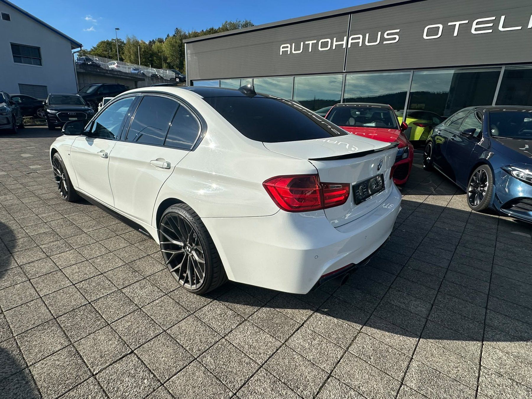 BMW Autos: BMW 335i xDrive – D'occasion à Otelfingen par hof74 2