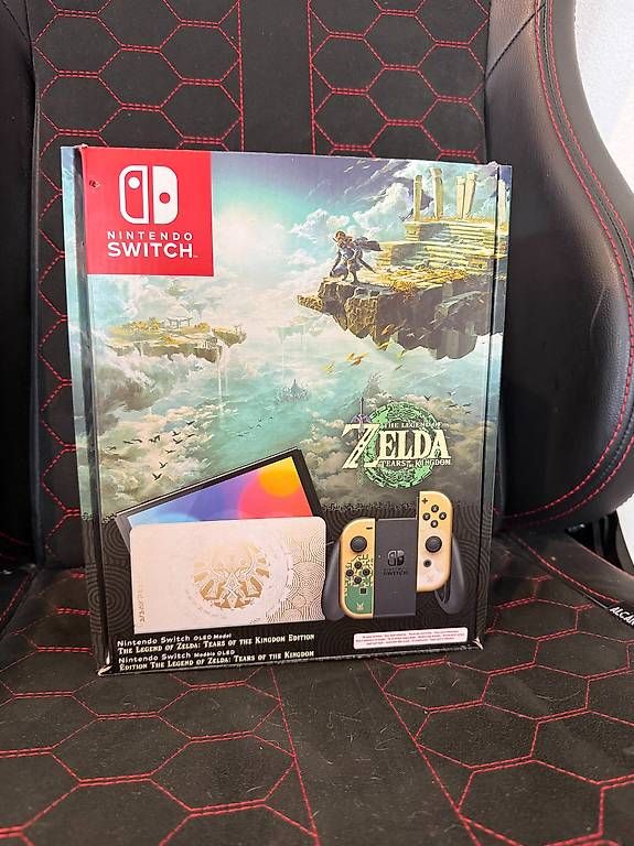Nintendo Konsolen: Nintedo Switch Zelda – Gebraucht aus Le Brassus von pau_6yqn