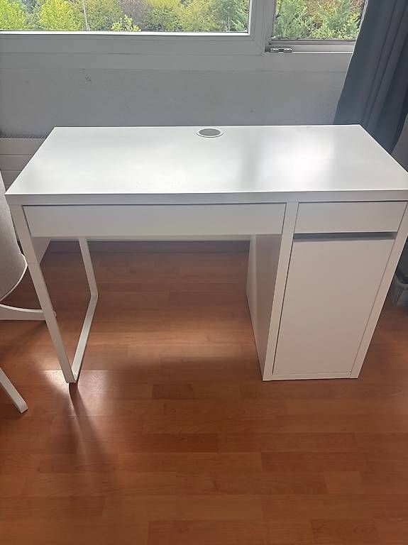Schreibtische: Ikea Micke Schreibtisch  – Gebraucht aus Küttigen von san_2x92