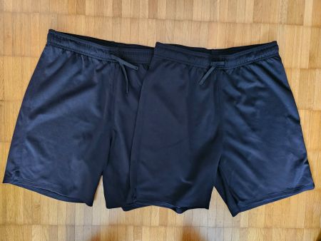 2 schwarze Sporthosen von H&M Grösse 170