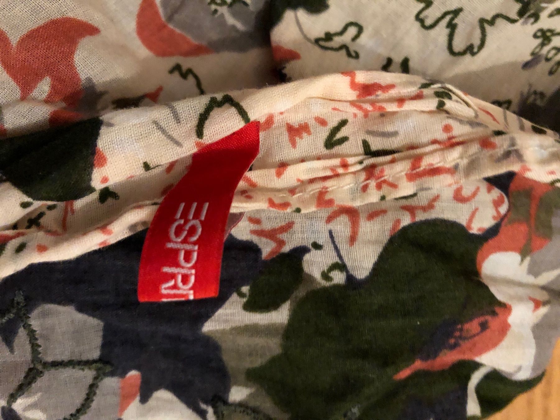Esprit Foulards & écharpes: FOULARD ESPRIT – D'occasion à Wattwil par jopara 1